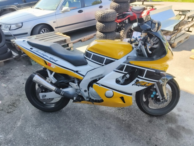 1130125-5 Motorcycle Yamaha YZF600R 4WD -1996