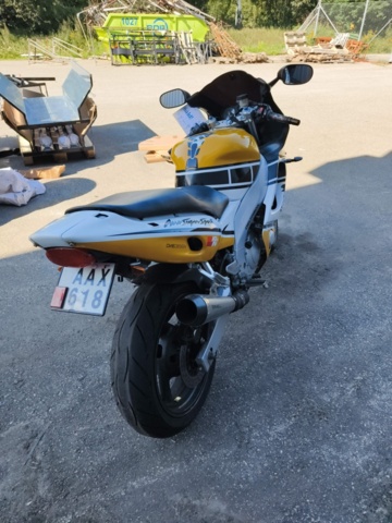 1130125-6 Motorcycle Yamaha YZF600R 4WD -1996