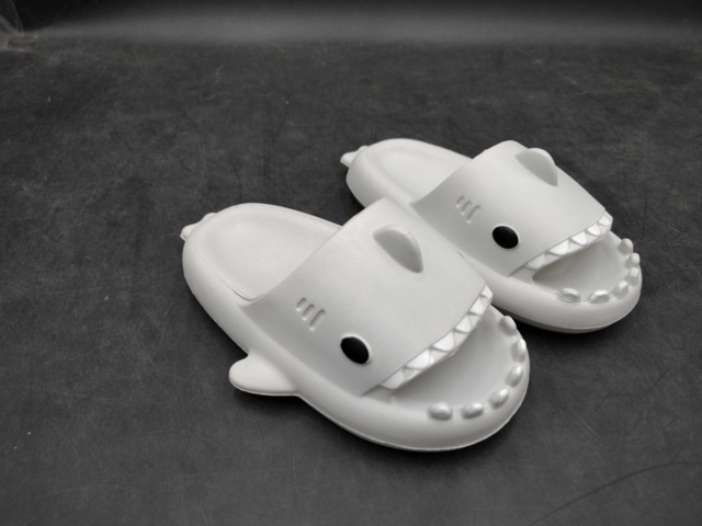 1233698-1 4 pairs of shark slippers, grey, size: 29-31 - Shipping included