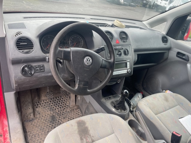 1205459-10 Volkswagen Caddy Van 1.9 TDI -2007 (repair item)