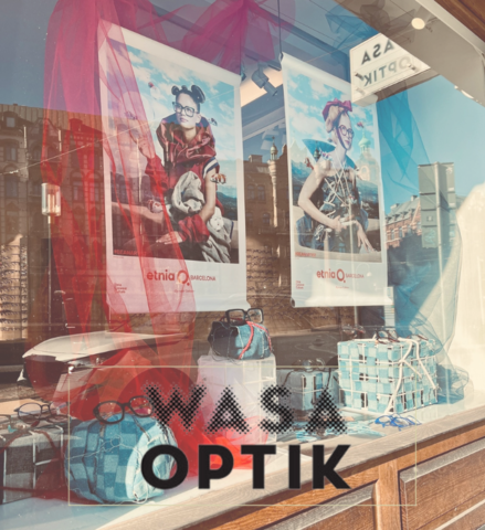 1220338-1 Få valfria glasögon och personlig service hos Wasa Optik *Avser donation till välgörenhet*