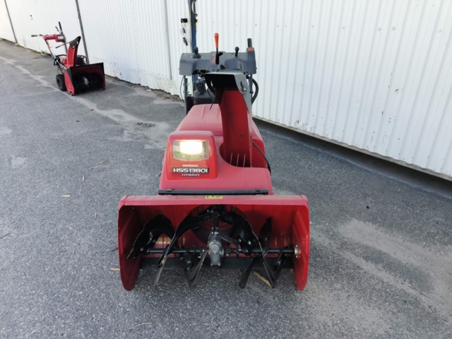 1130134-3 Snow thrower Honda HSS1380i E - Hybrid - 2012