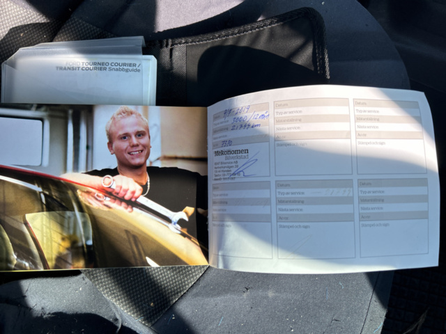 1192980-41 Ford Transit Courier -2016