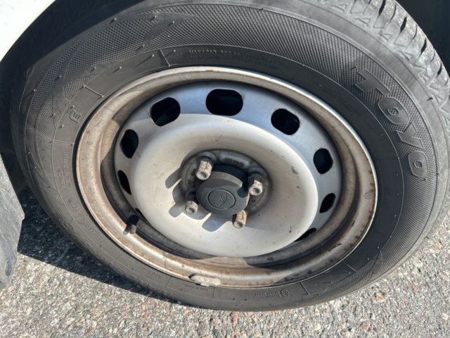 1192980-27 Ford Transit Courier -2016