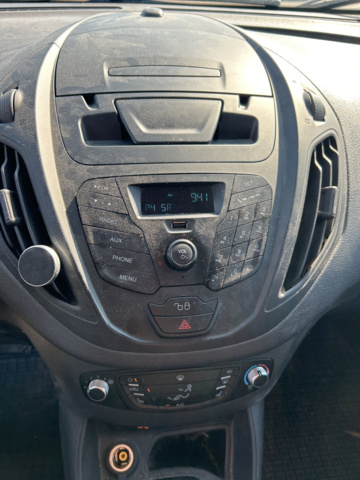 1192980-14 Ford Transit Courier -2016