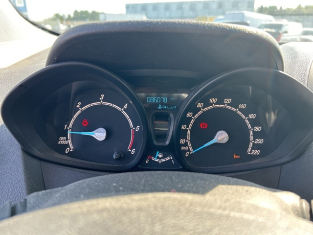 1192980-11 Ford Transit Courier -2016