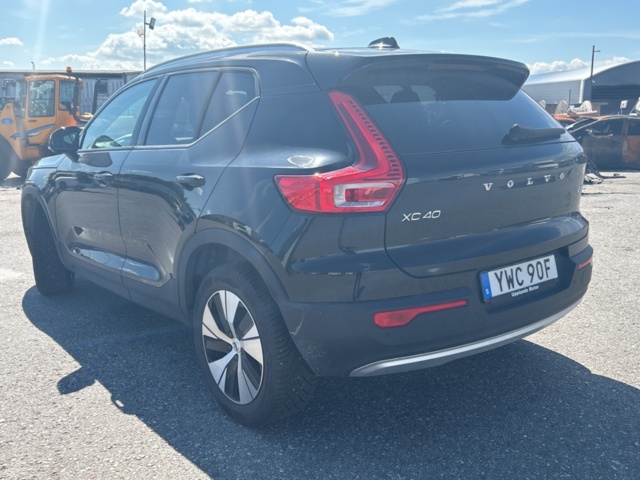 1228346-3 Volvo XC40 -2021
