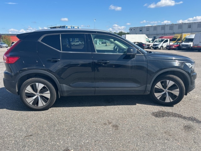 1228346-6 Volvo XC40 -2021