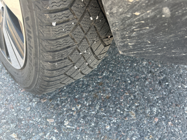 1228346-33 Volvo XC40 -2021