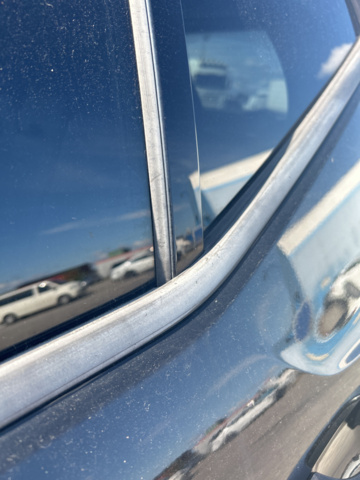 1228346-39 Volvo XC40 -2021