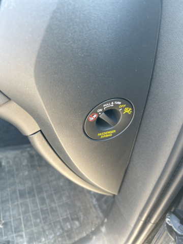 1228346-29 Volvo XC40 -2021