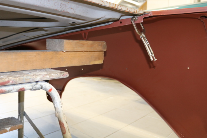 1211200-8 Front fenders and hood Chevrolet 1958. (renovation object)