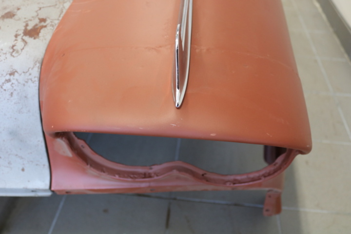 1211200-10 Front fenders and hood Chevrolet 1958. (renovation object)