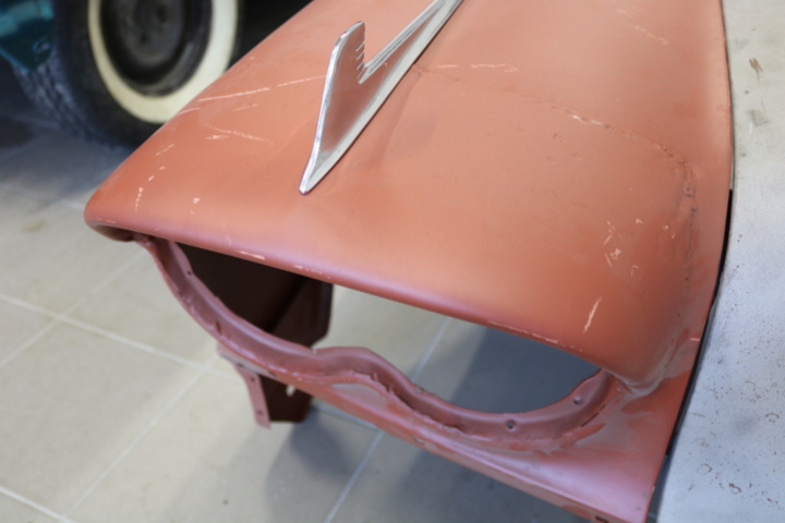 1211200-13 Front fenders and hood Chevrolet 1958. (renovation object)