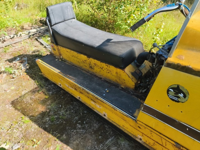 1130153-12 Skoter Ski-Doo Alpine -1970 Reparationsobjekt