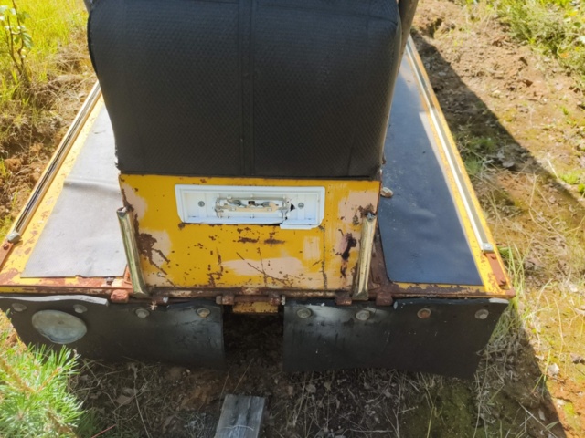 1130153-18 Skoter Ski-Doo Alpine -1970 Reparationsobjekt