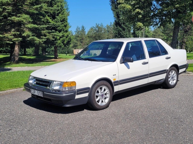 1211231-2 Saab 9000 CD -1989