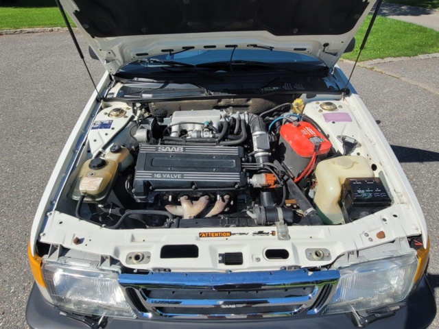 1211231-10 Saab 9000 CD -1989
