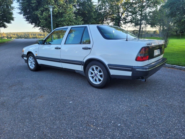 1211231-40 Saab 9000 CD -1989