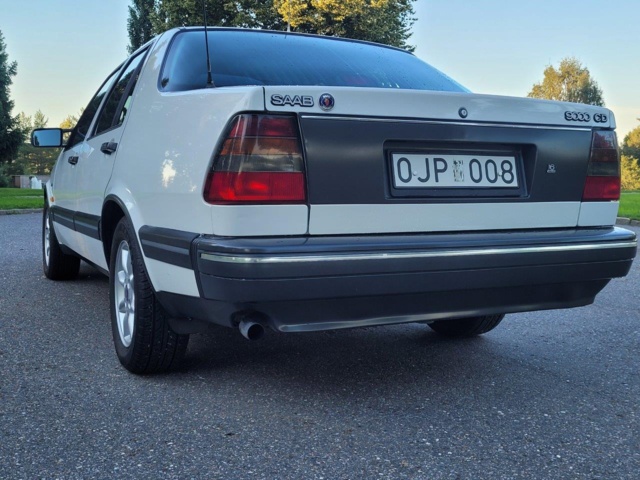 1211231-45 Saab 9000 CD -1989