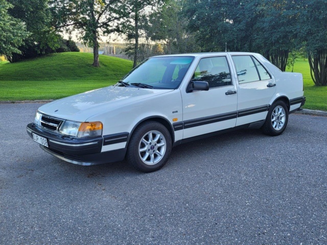 1211231-49 Saab 9000 CD -1989