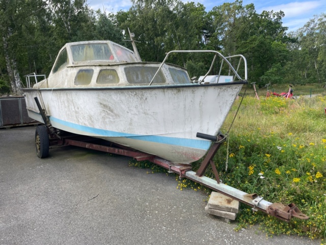 1224142-1 Äldre träbåt (renov. Obj)