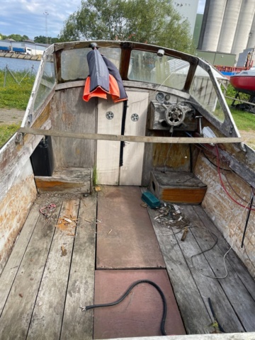 1224142-4 Äldre träbåt (renov. Obj)