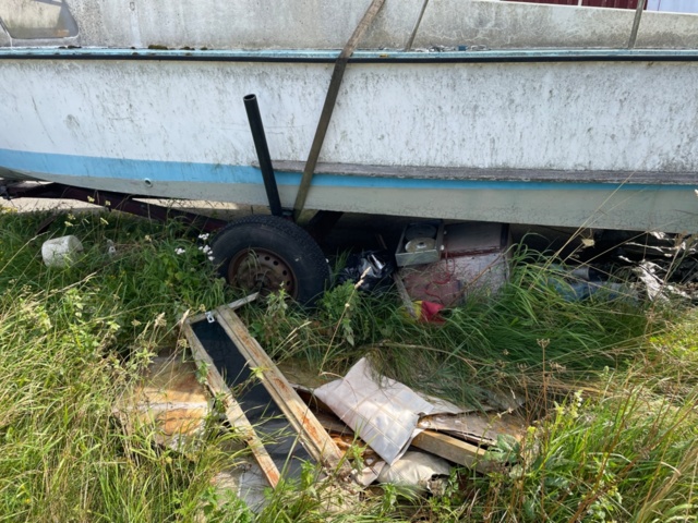 1224142-6 Äldre träbåt (renov. Obj)