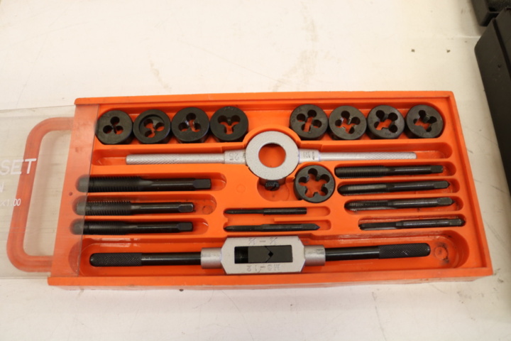 1211216-2 Gängverktyg & märkmaskin