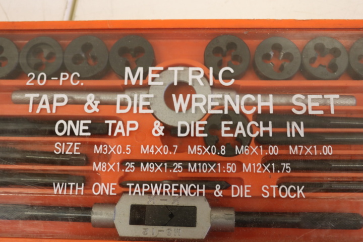 1211216-5 Gängverktyg & märkmaskin