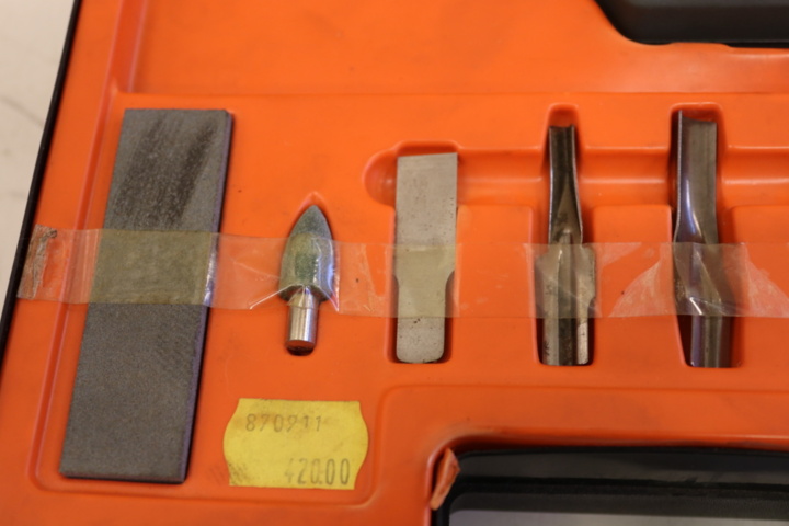 1211216-7 Gängverktyg & märkmaskin