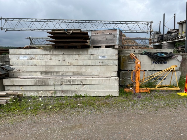 1235884-25 Tower crane, Potain MCT 88 -2008