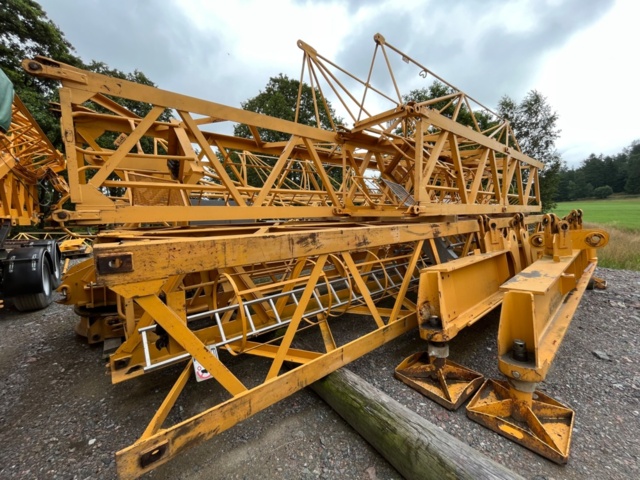 1235884-5 Tower crane, Potain MCT 88 -2008