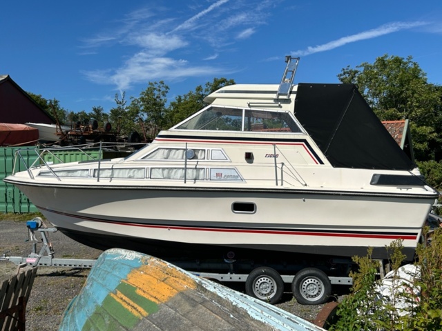 1144737-6 Fjord  725 SE, V8 270Hk