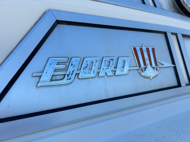 1144737-10 Fjord  725 SE, V8 270Hk