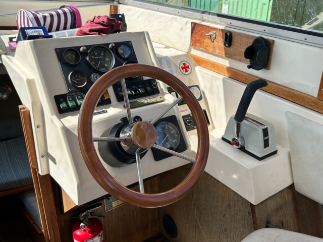 1144737-15 Fjord  725 SE, V8 270Hk