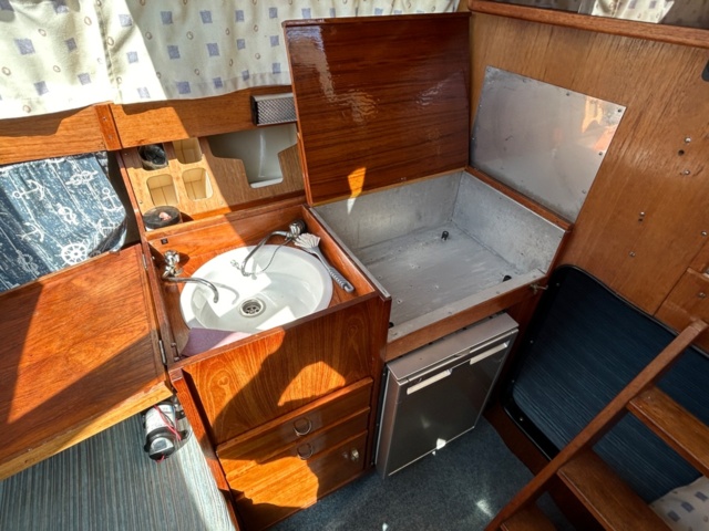 1144737-24 Fjord  725 SE, V8 270Hk