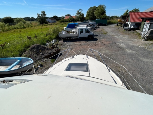 1144737-32 Fjord  725 SE, V8 270Hk