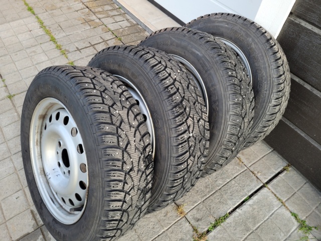 1211231-72 Saab 9000 CD -1989