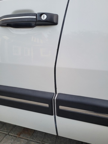 1211231-75 Saab 9000 CD -1989