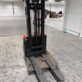 1219805-2 Intra ECL10 Electric Stacker