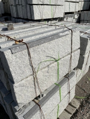 1236021-2 Curbstone RV 2 Straight Light Gray 5pc Pallet approx 15m/pallet