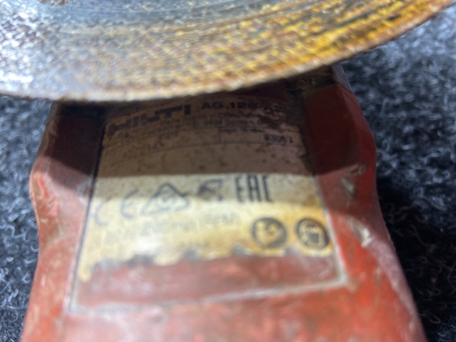 1178360-6 Angle grinder with accessories - Hilti AG 125-A22