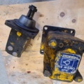 1068831-1 Samling hydraulmotorer / pumpar