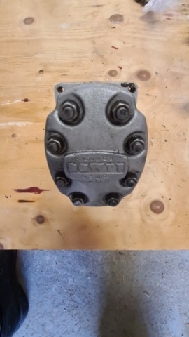 1068831-2 Samling hydraulmotorer / pumpar