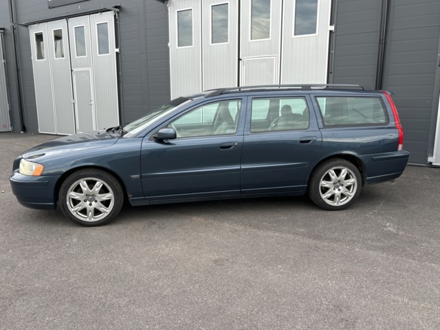 1234633-2 Volvo V70 -2005