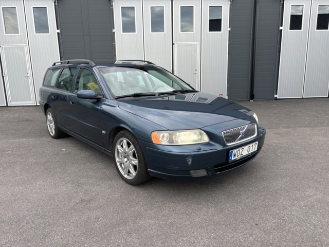 1234633-4 Volvo V70 -2005