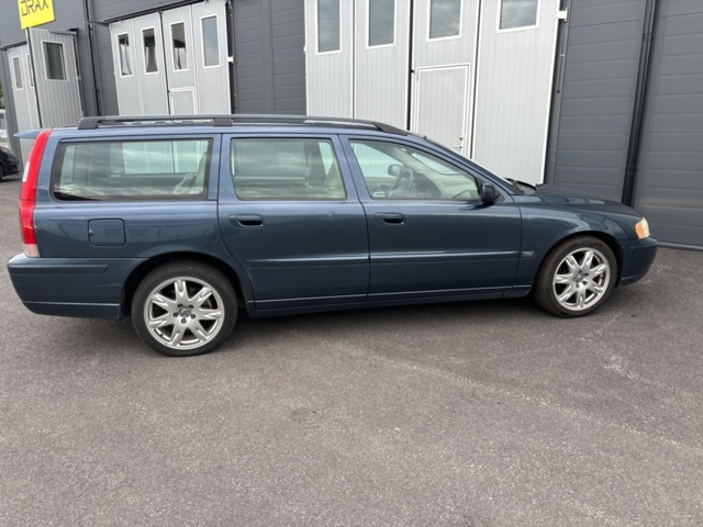 1234633-6 Volvo V70 -2005