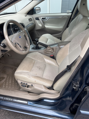 1234633-9 Volvo V70 -2005