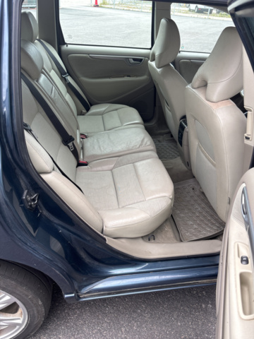 1234633-16 Volvo V70 -2005